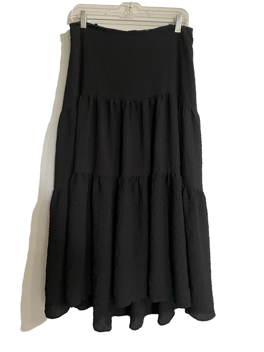 ASTR The Label Tiered Midi Skirt Womens Black Textured Pleated Size XL Peasant